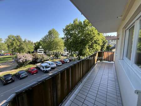 Balkon mit weißen Fliesen Balkon mit weißen Fliesen - Etagenwohnung in 68199 Mannheim mit 50m² kaufen