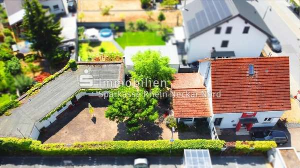 Gesamthaus Gesamthaus - Mehrfamilienhaus in 68782 Brühl mit 272m² kaufen