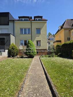 Blick vom Garten auf Haus von hinten Blick vom Garten auf Haus von hinten - Doppelhaushälfte in 68259 Mannheim mit 219m² kaufen