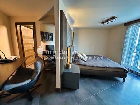 Schlafzimmer mit Badzugang - Penthouse-Wohnung in 68309 Mannheim, Käfertal mit 183m² kaufen