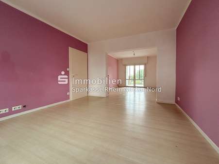 Wohnzimmer - Erdgeschosswohnung in 68542 Heddesheim mit 68m² kaufen