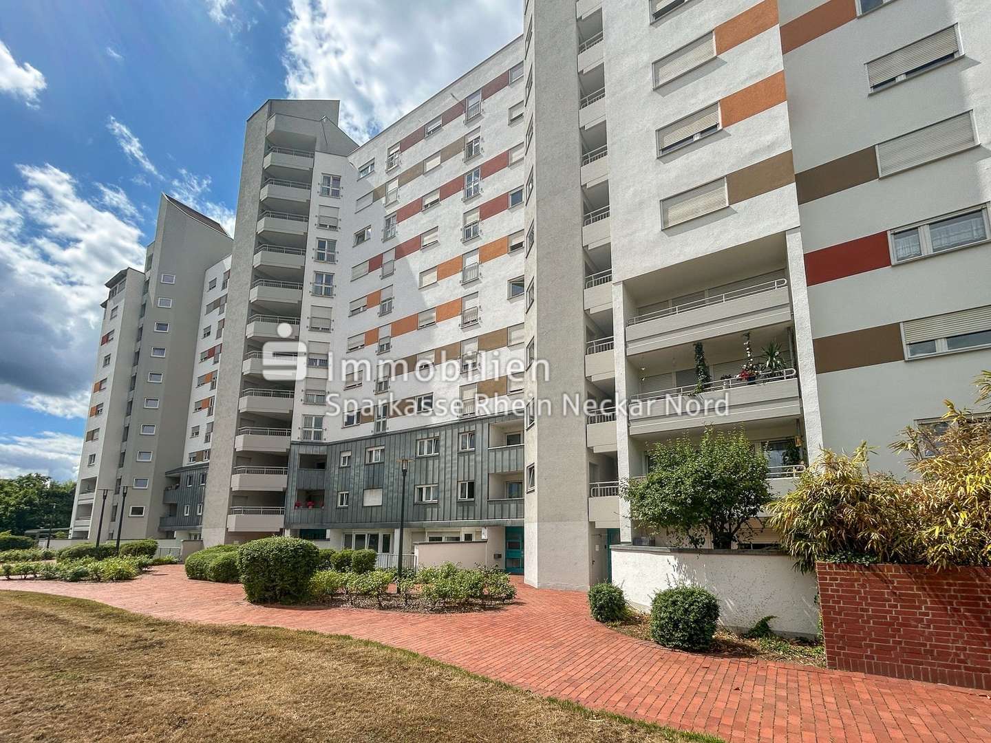 Außenansicht Außenansicht - Erdgeschosswohnung in 68163 Mannheim mit 100m² kaufen