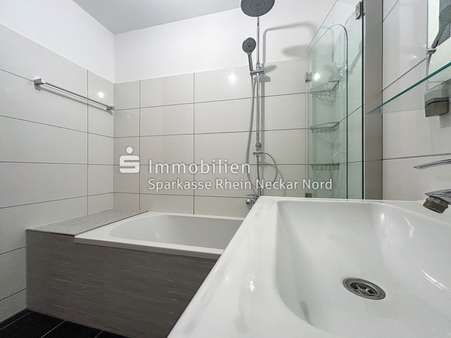 Bad Bad - Erdgeschosswohnung in 68163 Mannheim mit 100m² kaufen