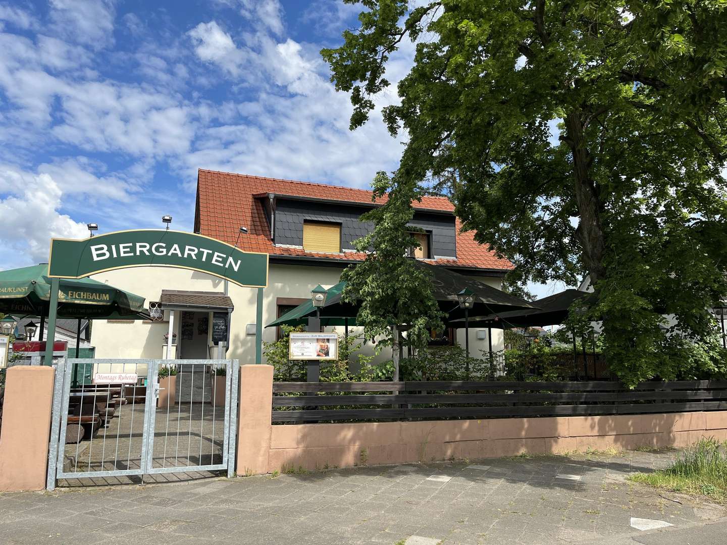 Straßenansicht - Sonstige in 68305 Mannheim mit 93m² kaufen