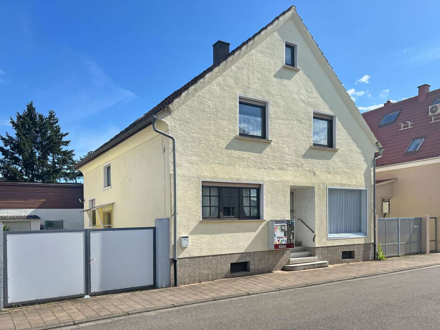 Vorderansicht - Einfamilienhaus in 68789 St. Leon-Rot mit 145m² kaufen