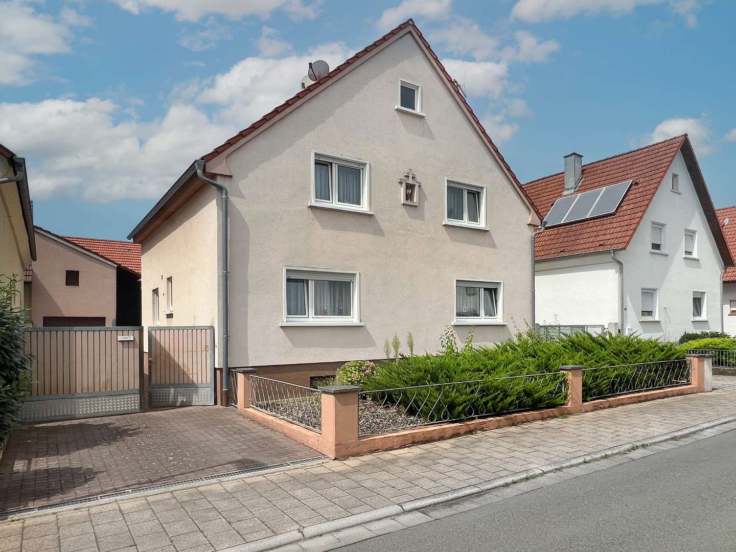 Vorderansicht - Einfamilienhaus in 68789 St. Leon-Rot mit 155m² kaufen