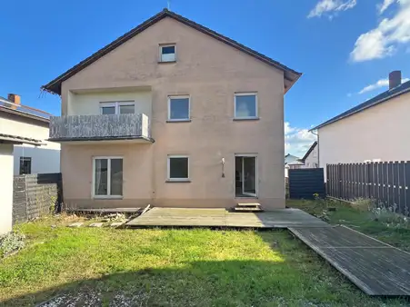 Freistehendes, gepflegtes Einfamilienhaus in bester Lage von St. Leon 