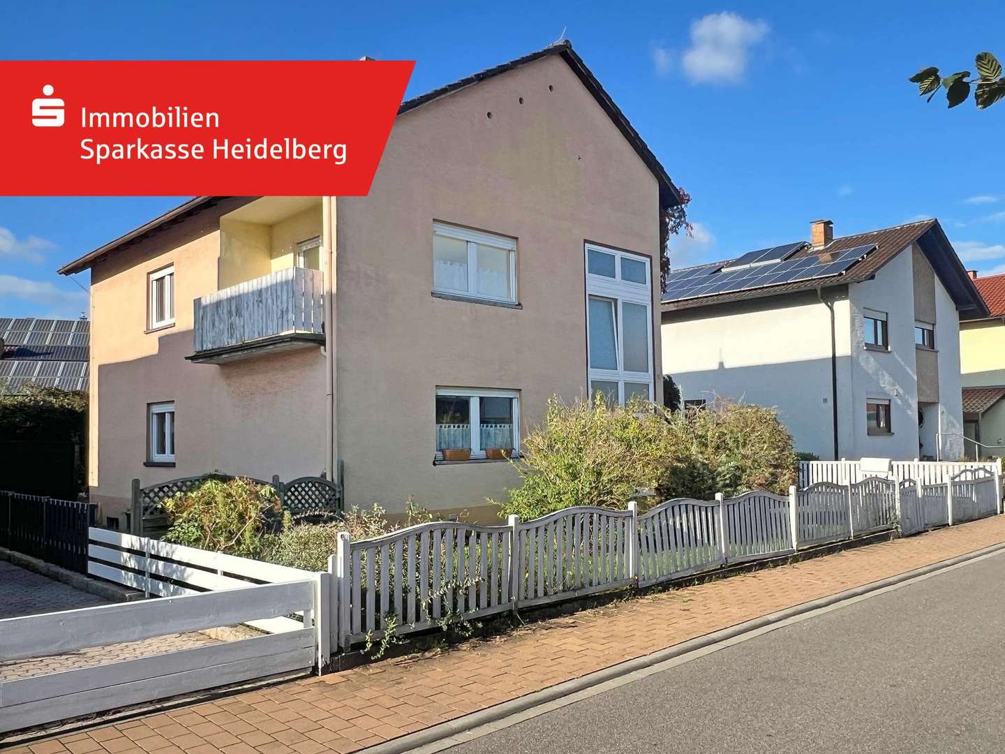 Seitenansicht - Einfamilienhaus in 68789 Sankt Leon-Rot mit 160m² kaufen