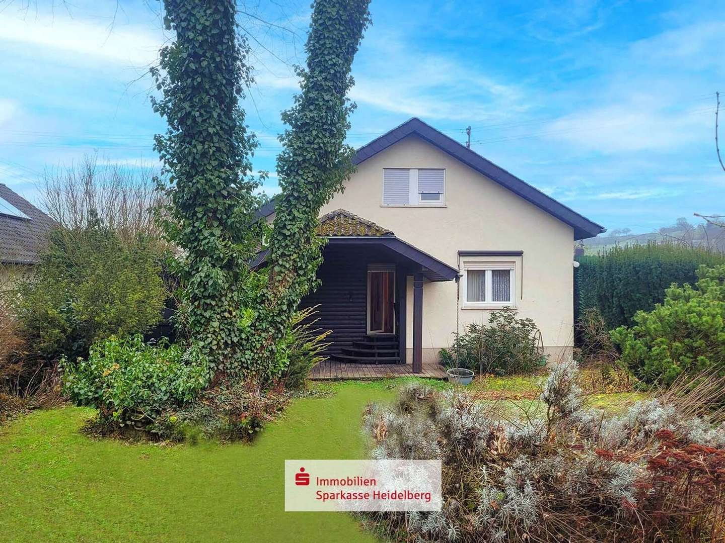 Titelbild mit Logo - Einfamilienhaus in 74889 Sinsheim mit 90m² kaufen