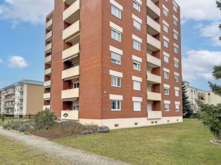 Hausansicht - Etagenwohnung in 69226 Nußloch mit 78m² kaufen