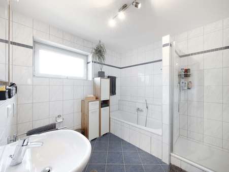 Bad - Maisonette-Wohnung in 69231 Rauenberg mit 113m² kaufen