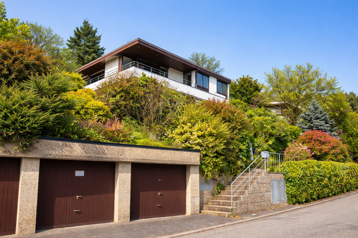 HAUSANSICHT - KI-GENERIERT - Zweifamilienhaus in 69118 Heidelberg mit 220m² kaufen