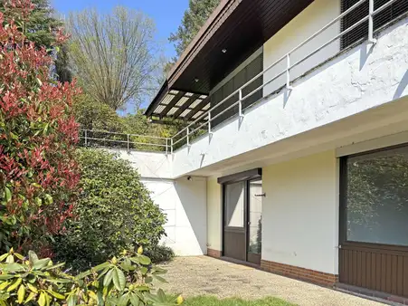 Großzügiges Zweifamilienhaus im stilvollen Bauhausdesign mit traumhaftem Panoramablick in Heidelberg