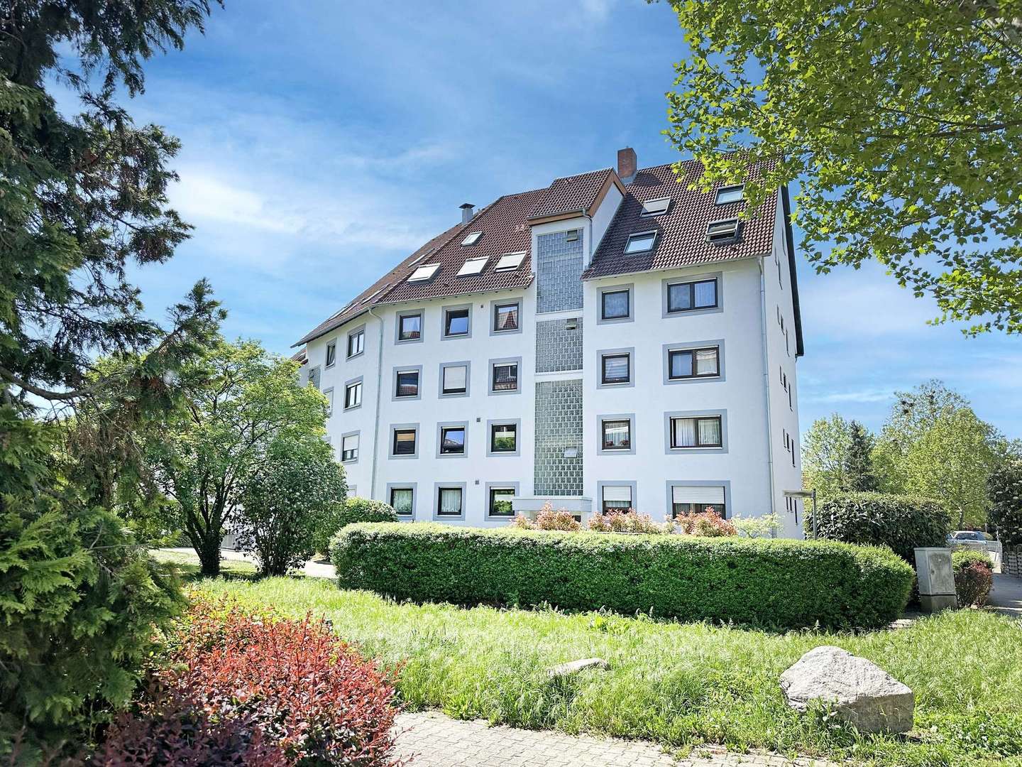 Hausansicht - Etagenwohnung in 68782 Brühl mit 109m² kaufen