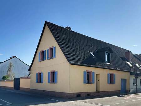 Straßenansicht - Einfamilienhaus in 68775 Ketsch mit 135m² kaufen