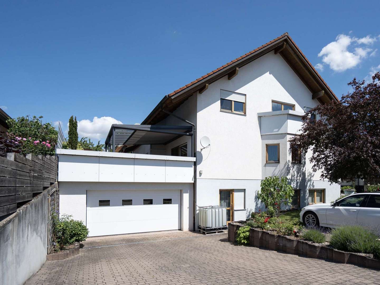 Hausansicht Straßenseite Hausansicht Straßenseite - Zweifamilienhaus in 69242 Mühlhausen mit 259m² kaufen