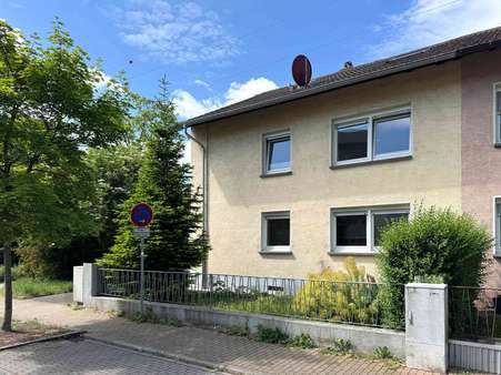 Straßenansicht - Zweifamilienhaus in 69214 Eppelheim mit 116m² kaufen
