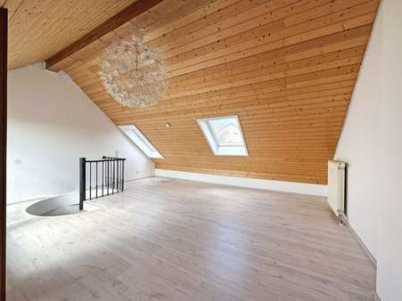 Zimmer Zimmer - Maisonette-Wohnung in 69226 Nußloch mit 95m² kaufen