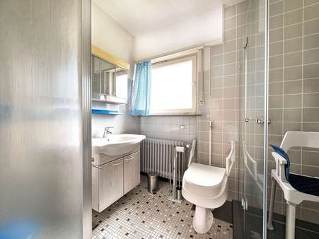 Badezimmer Badezimmer - Doppelhaushälfte in 69226 Nußloch mit 77m² kaufen