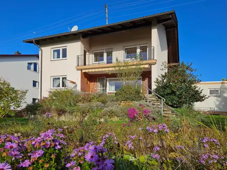 Aussicht Sonne - Charmantes Einfamilienhaus mit Einliegerwohnung und großzügigem Gartenparadies 