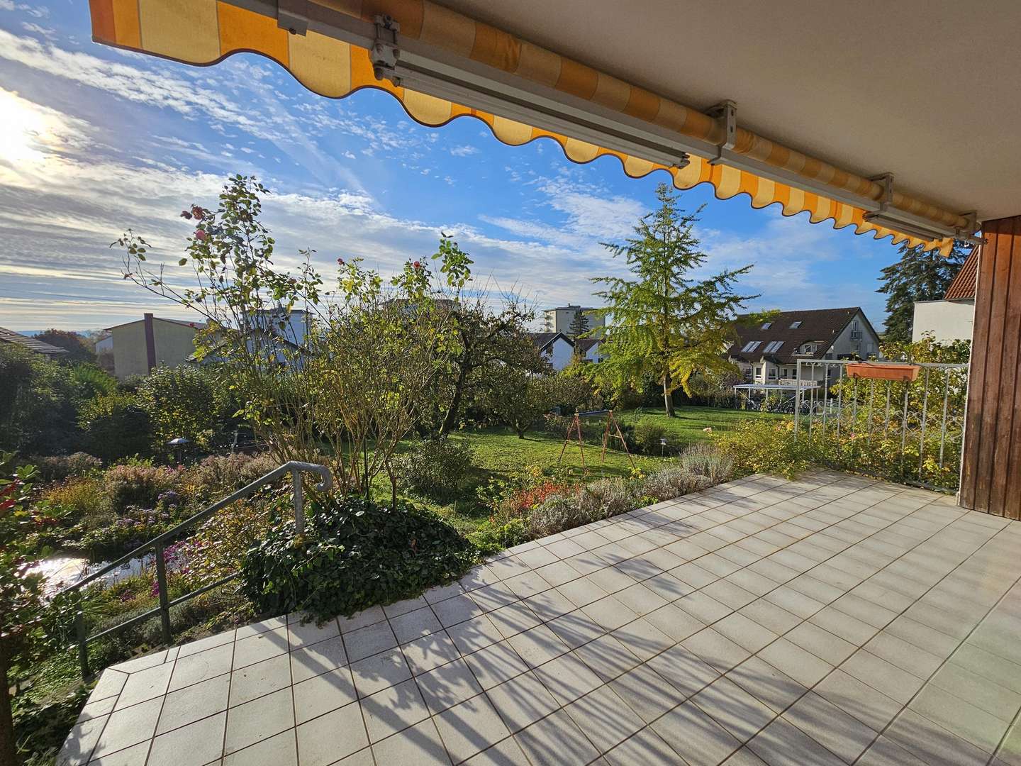 Terrasse Gartenblick - Einfamilienhaus in 69168 Wiesloch mit 200m² kaufen