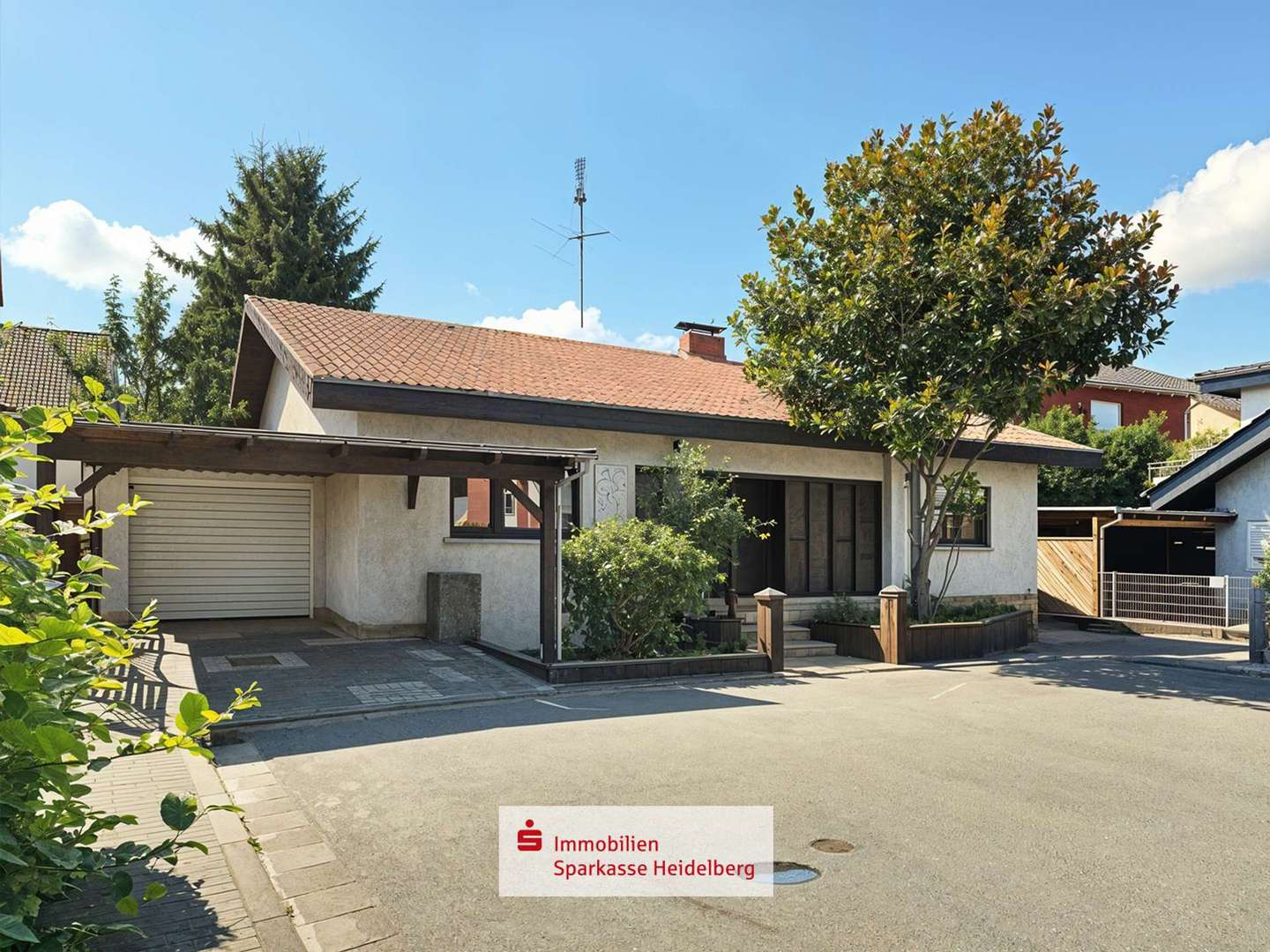 Titelbild mit Logo Titelbild mit Logo - Bungalow in 69207 Sandhausen mit 149m² kaufen