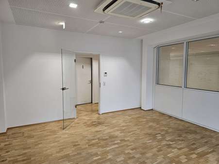 Burgstraßen-Carré - Bürofläche in 69121 Heidelberg mit 548m² mieten