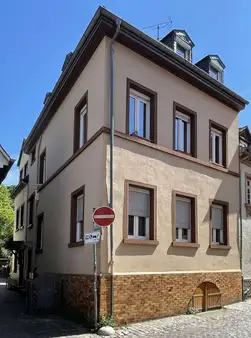 HD-Altstadt: Kleines Mehrfamilienhaus – Nähe Neckar und Neckarmünzplatz