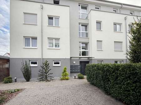 Vorderansicht - Etagenwohnung in 68809 Neulußheim mit 108m² kaufen