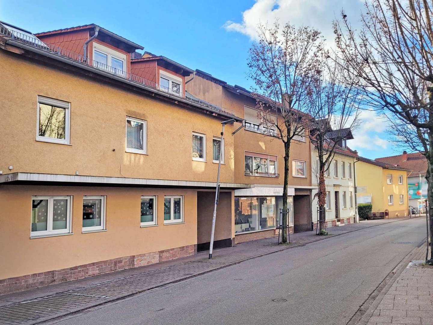 Hausansicht - Etagenwohnung in 69245 Bammental mit 86m² kaufen
