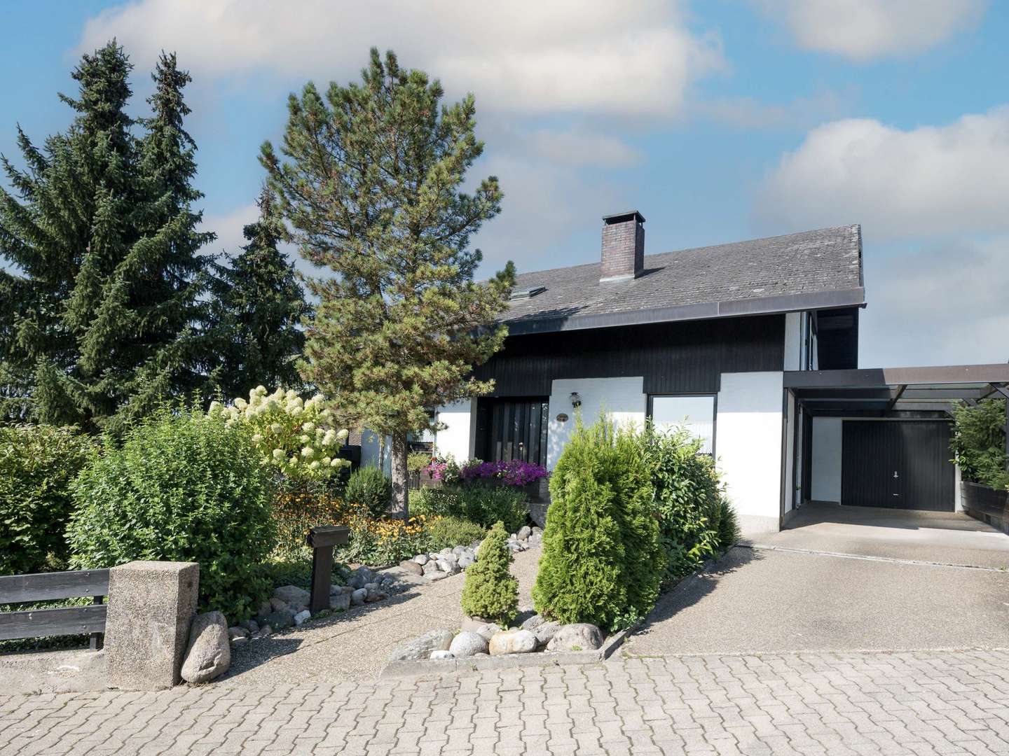 Hausansicht - Einfamilienhaus in 69234 Dielheim mit 247m² kaufen