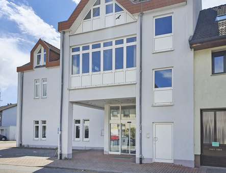 Eingangsbereich - aktuell - Mehrfamilienhaus in 68766 Hockenheim mit 445m² kaufen
