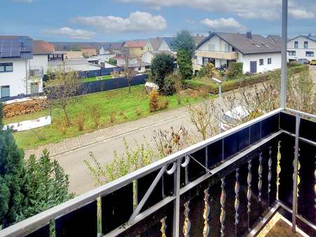 Balkon Ausblick - Einfamilienhaus in 69231 Rauenberg mit 118m² kaufen