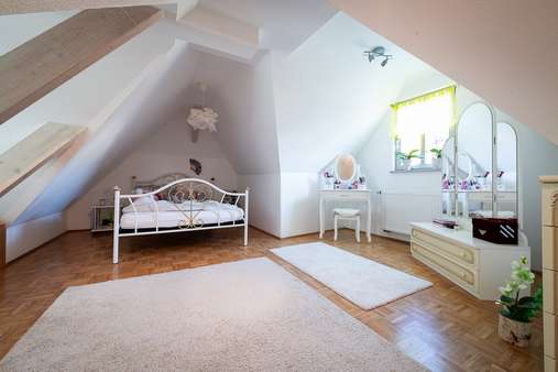 Zimmer Zimmer - Mehrfamilienhaus in 97980 Bad Mergentheim mit 632m² kaufen