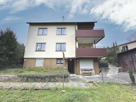 Hausansicht - Einfamilienhaus in 97990 Weikersheim mit 109m² kaufen