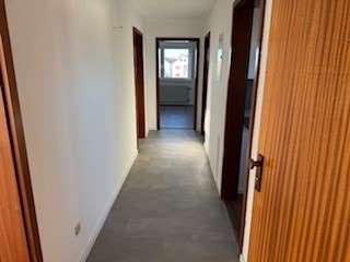 Flur - Dachgeschosswohnung in 97900 Külsheim mit 68m² kaufen