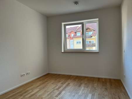 Schlafzimmer - Etagenwohnung in 74722 Buchen mit 104m² mieten