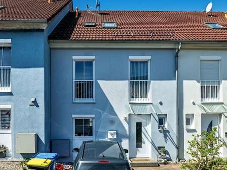 Vorderansicht - Reihenmittelhaus in 74706 Osterburken mit 151m² kaufen