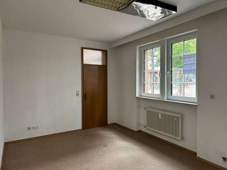 Weiter Fläche EG - Wohn- / Geschäftshaus in 74722 Buchen mit 188m² als Kapitalanlage kaufen