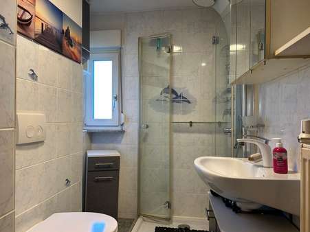 Bad Bad - Zweifamilienhaus in 74722 Buchen mit 100m² kaufen