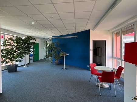 Eingangsbereich - Büro in 74722 Buchen mit 450m² mieten