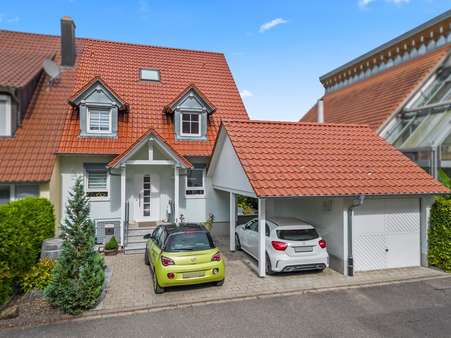 Straßenseite des Hauses - Doppelhaushälfte in 79291 Merdingen mit 154m² kaufen