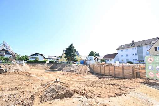 Baugrube Juni 2025 Baugrube Juni 2025 - Erdgeschosswohnung in 79211 Denzlingen mit 53m² kaufen