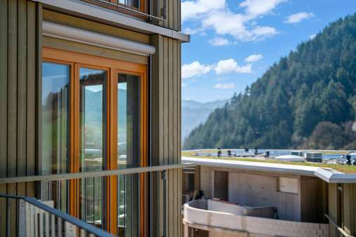 Ausblick in die Umgebung - Etagenwohnung in 79183 Waldkirch mit 91m² kaufen