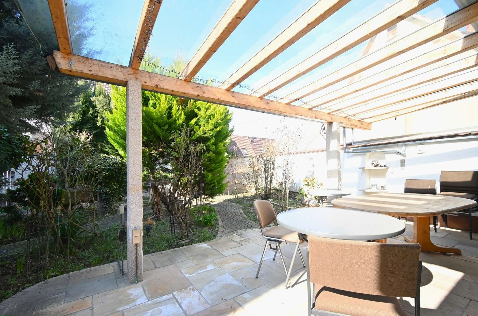 Terrasse - Zweifamilienhaus in 79369 Wyhl mit 260m² kaufen