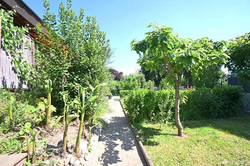 Gartenbereich zur Wohnung Gartenbereich zur Wohnung - Erdgeschosswohnung in 79211 Denzlingen mit 190m² kaufen