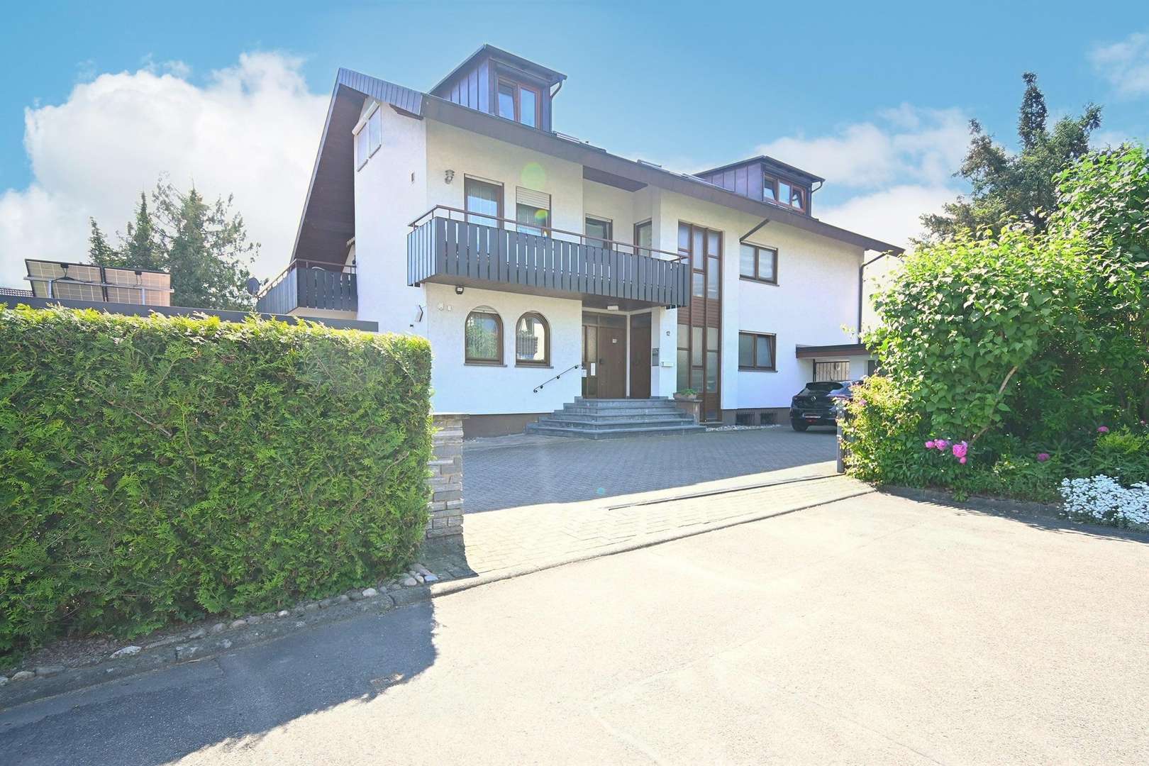 Hausansicht Hausansicht - Erdgeschosswohnung in 79211 Denzlingen mit 190m² kaufen
