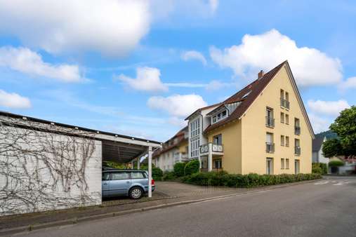 Hausansicht - Erdgeschosswohnung in 79117 Freiburg mit 41m² als Kapitalanlage kaufen