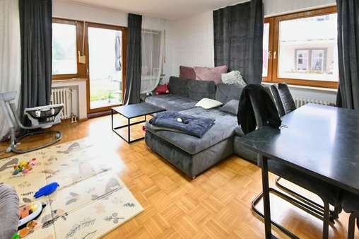 Wohnzimmer Wohnzimmer - Erdgeschosswohnung in 79261 Gutach mit 68m² als Kapitalanlage kaufen