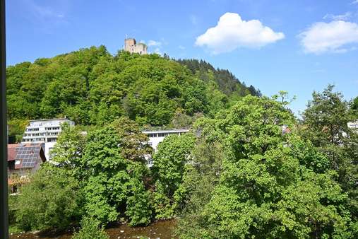 Ausblick über die Elz zur Kastelburg - Etagenwohnung in 79183 Waldkirch mit 82m² kaufen